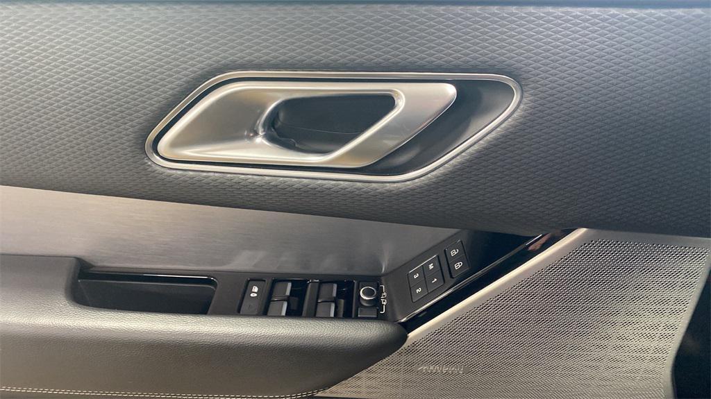 used 2021 Land Rover Range Rover Velar car, priced at $27,799
