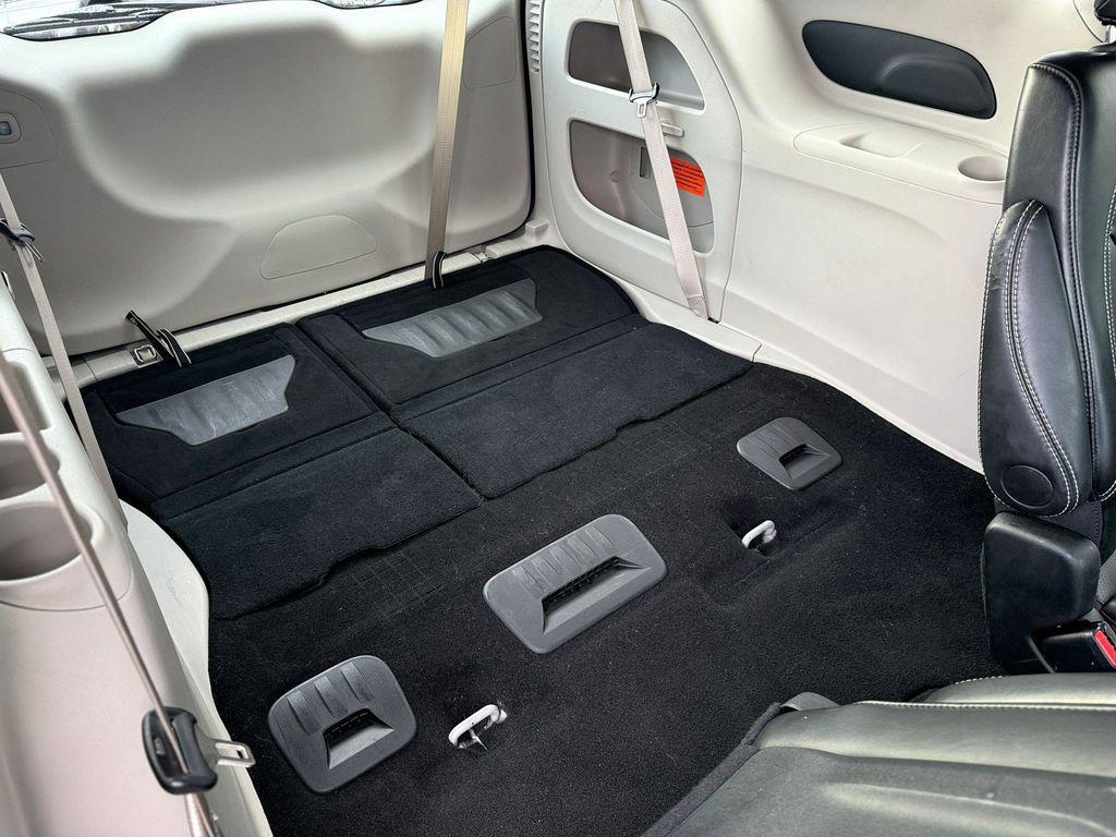 used 2024 Chrysler Pacifica car, priced at $23,749