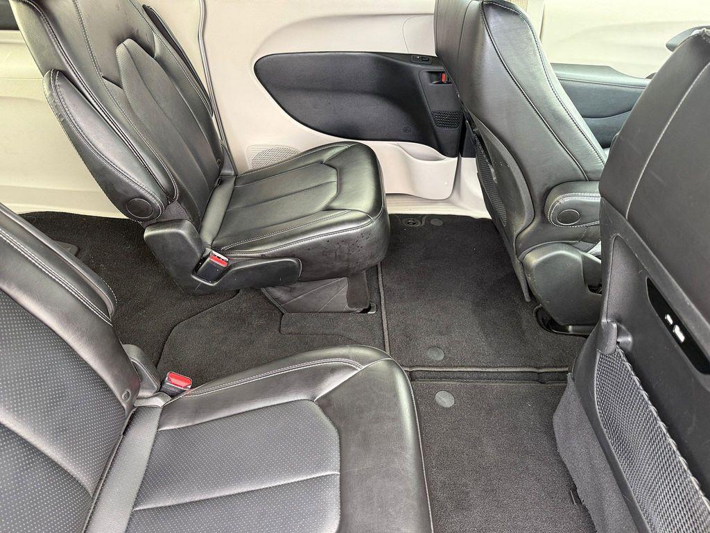 used 2024 Chrysler Pacifica car, priced at $23,749