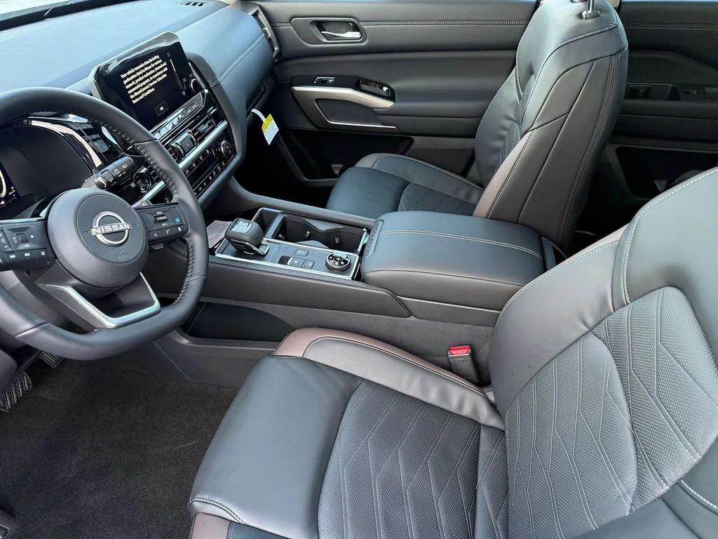 new 2025 Nissan Pathfinder car, priced at $45,349