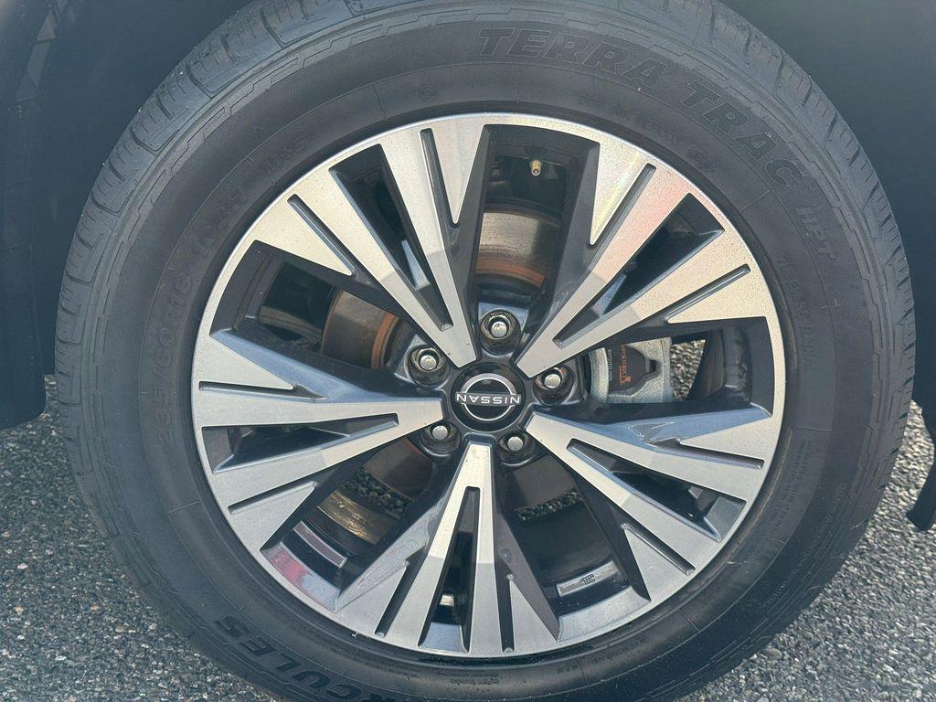 used 2023 Nissan Rogue car, priced at $22,999