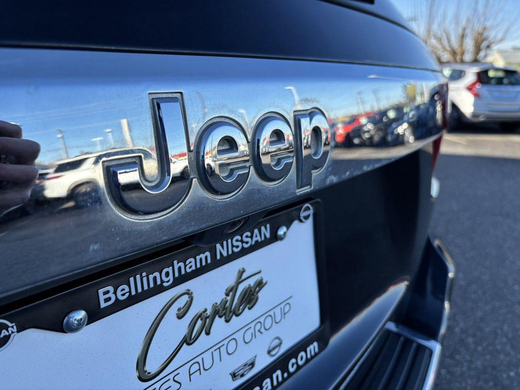 used 2013 Jeep Grand Cherokee car, priced at $10,499