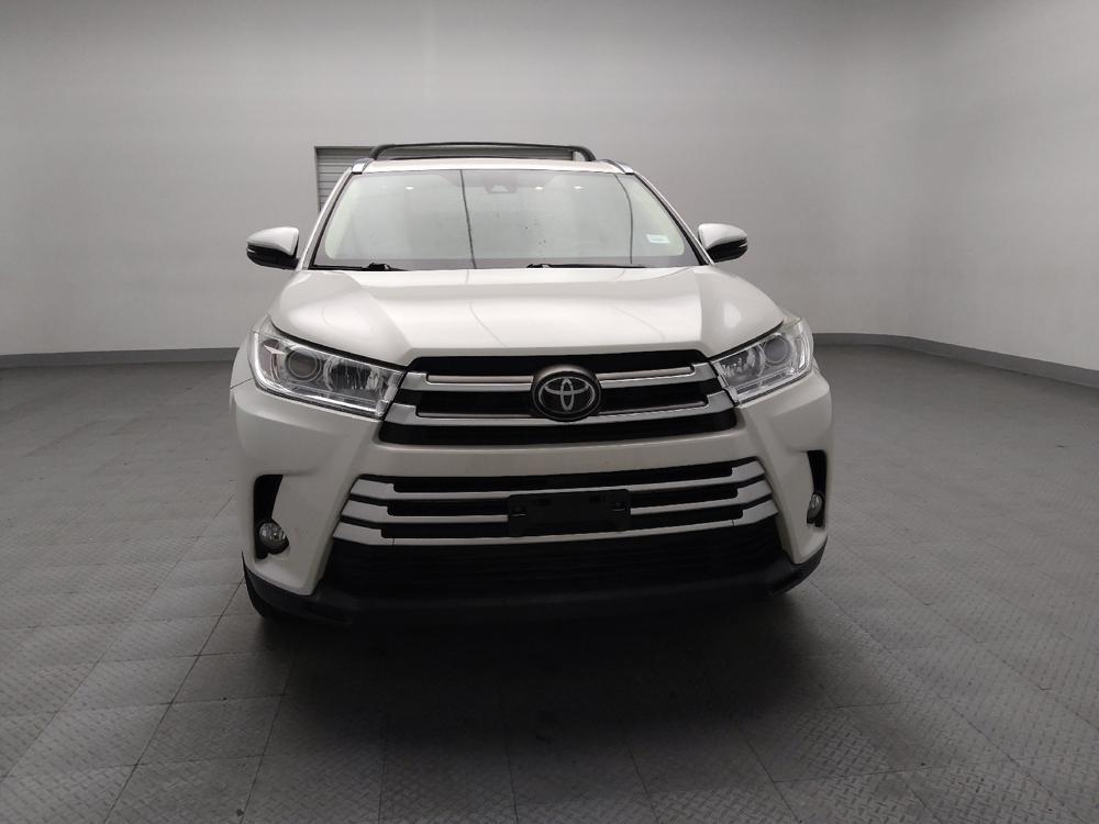 used 2017 Toyota Highlander car, priced at $20,195