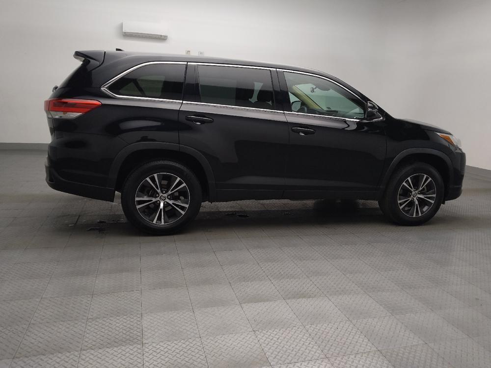 used 2019 Toyota Highlander car, priced at $20,195