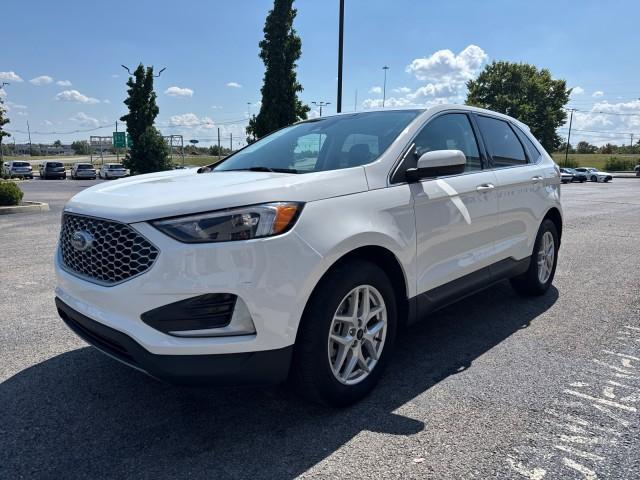 used 2024 Ford Edge car, priced at $19,674