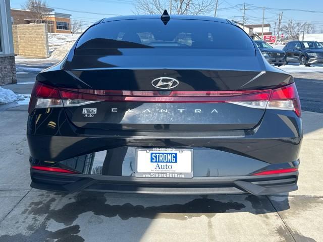 used 2022 Hyundai Elantra car