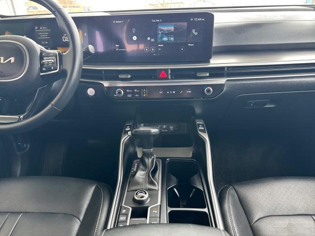 used 2024 Kia Sorento car, priced at $23,588