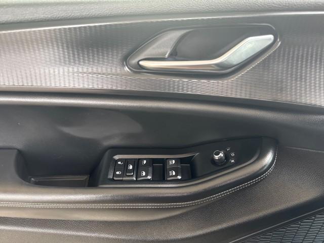 used 2024 Jeep Grand Cherokee L car, priced at $28,988