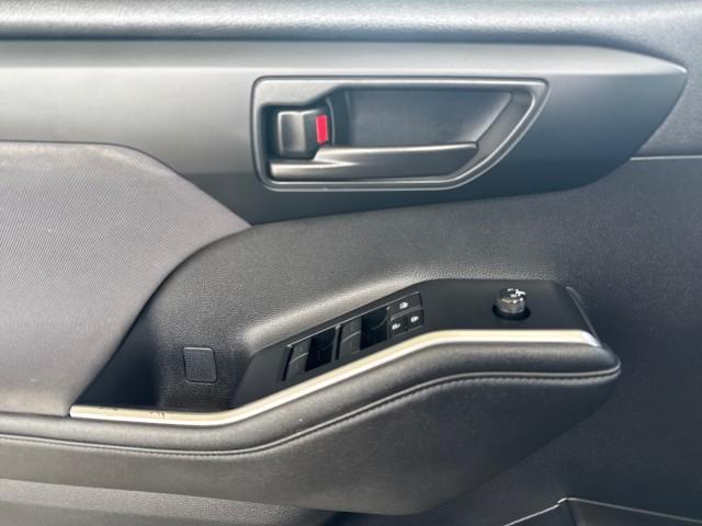 used 2024 Toyota Highlander car, priced at $32,588