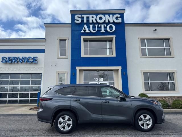 used 2024 Toyota Highlander car, priced at $32,588
