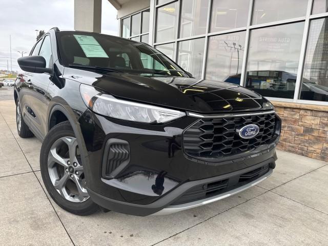 used 2025 Ford Escape car, priced at $21,540