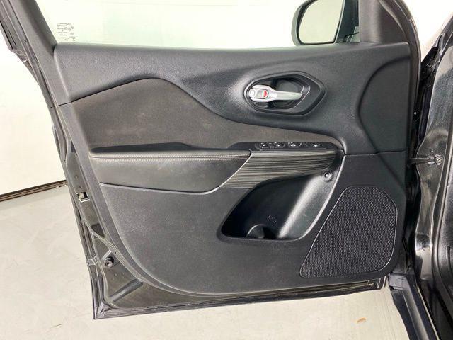 used 2016 Jeep Cherokee car, priced at $9,355