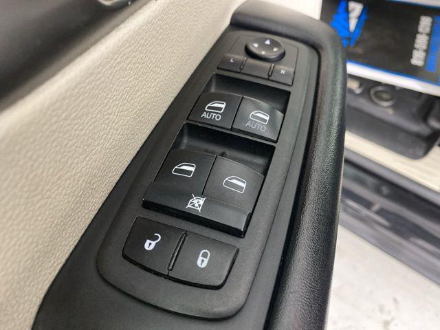 used 2022 Chrysler Pacifica car, priced at $15,965