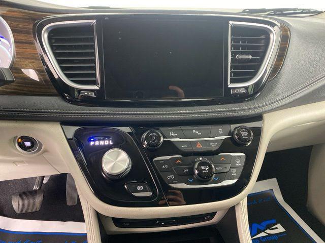 used 2021 Chrysler Pacifica Hybrid car, priced at $17,691