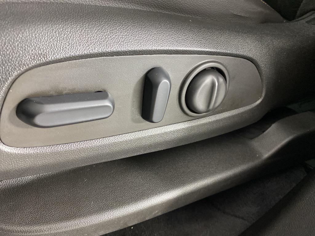 used 2021 Chevrolet Traverse car, priced at $21,210