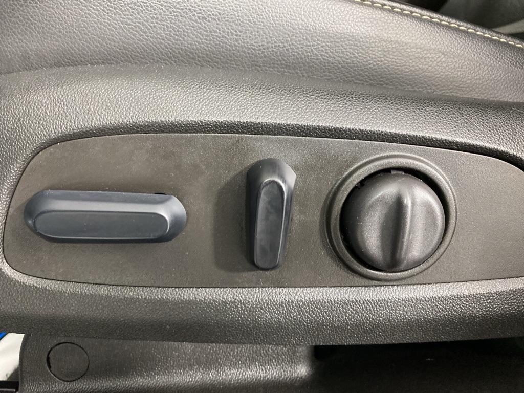 used 2023 GMC Acadia car, priced at $20,220