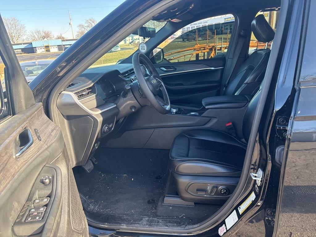 used 2024 Jeep Grand Cherokee L car, priced at $27,804