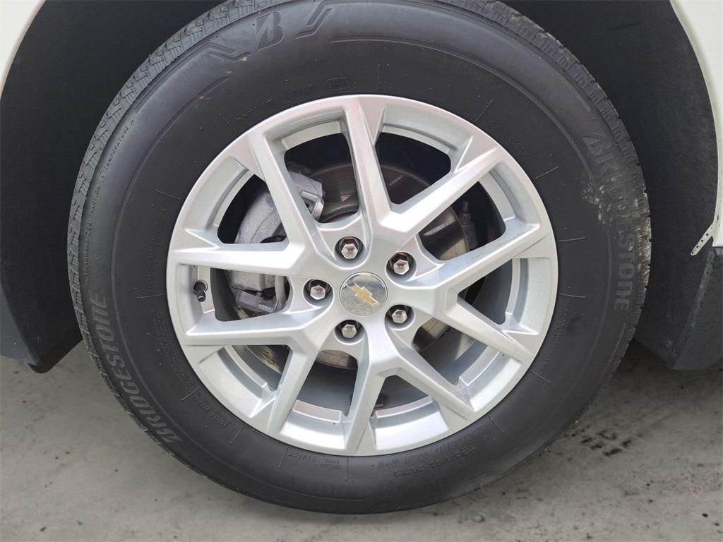 used 2023 Chevrolet Equinox car, priced at $18,000