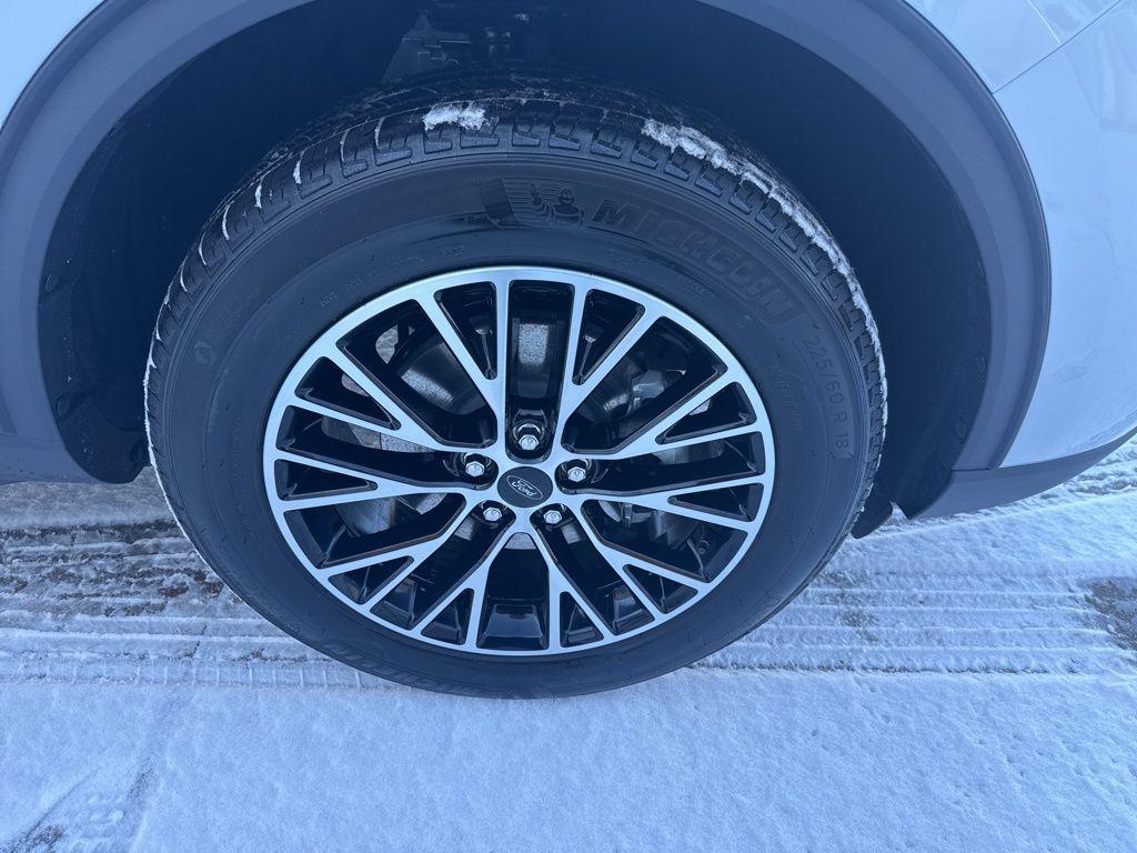 new 2026 Ford Escape PHEV car, priced at $34,985