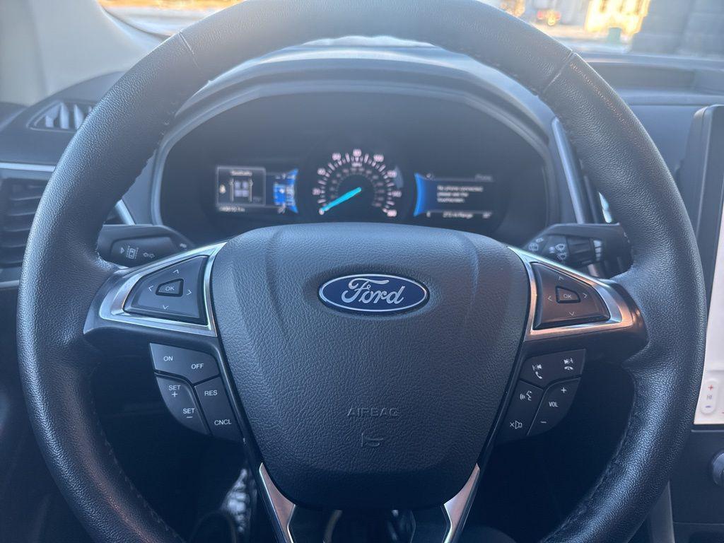 used 2024 Ford Edge car, priced at $22,596