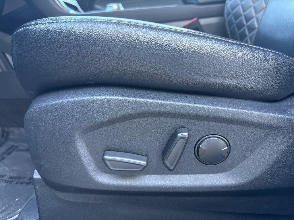 used 2024 Ford Edge car, priced at $24,788