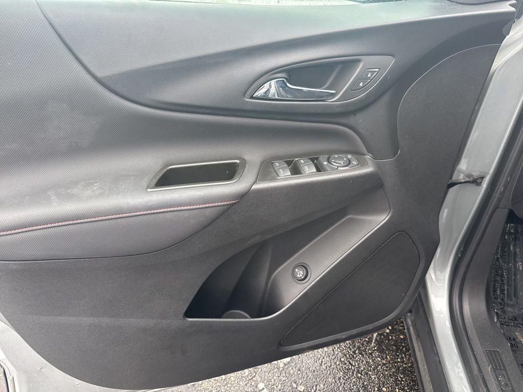 used 2023 Chevrolet Equinox car, priced at $23,864