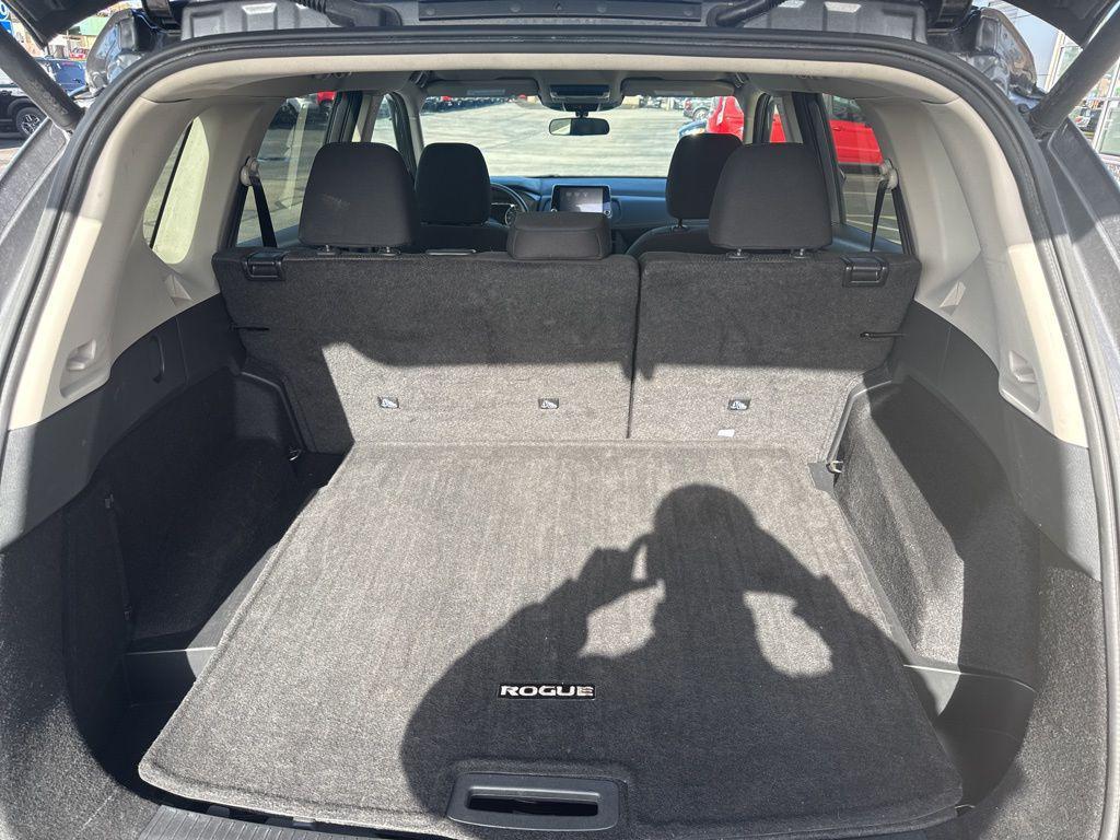 used 2024 Nissan Rogue car, priced at $21,285