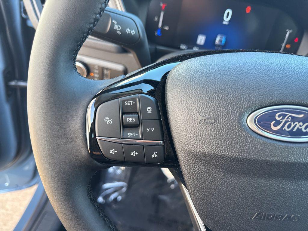 new 2026 Ford Escape PHEV car, priced at $33,885