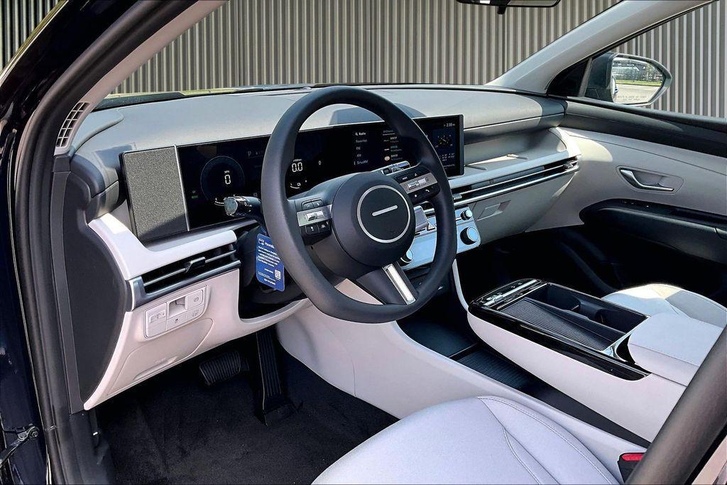 new 2026 Hyundai TUCSON Hybrid car, priced at $30,611