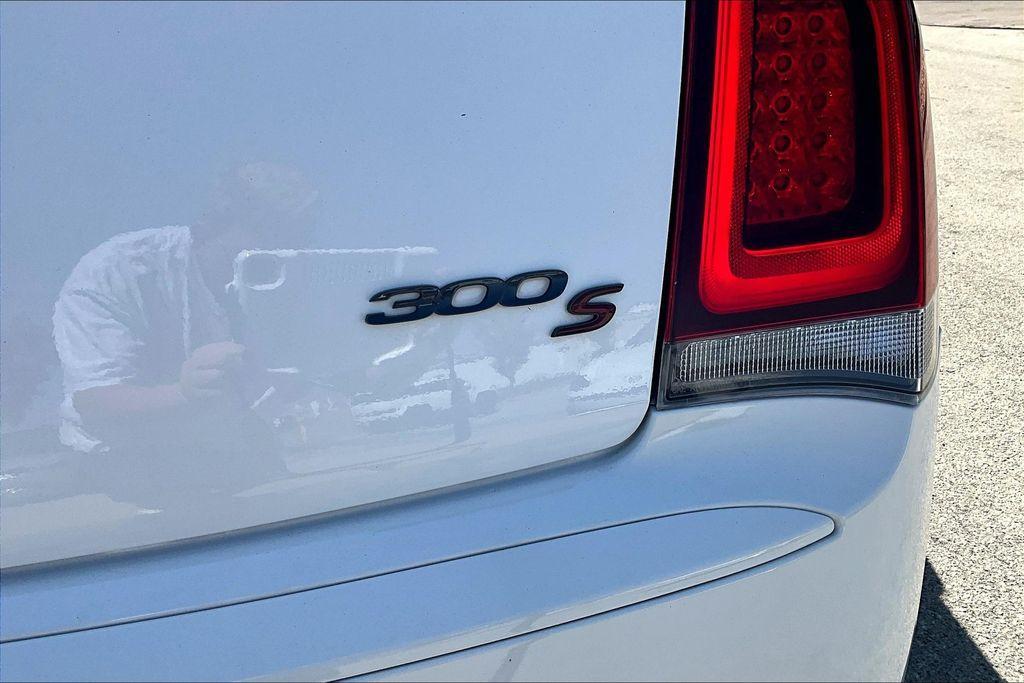 used 2021 Chrysler 300 car, priced at $18,250