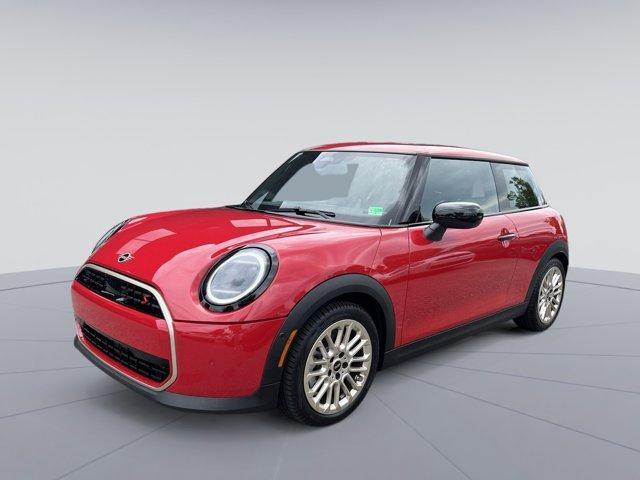 new 2025 MINI Hardtop car, priced at $35,450
