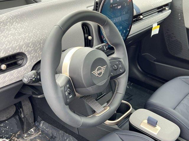 new 2025 MINI Hardtop car, priced at $35,595