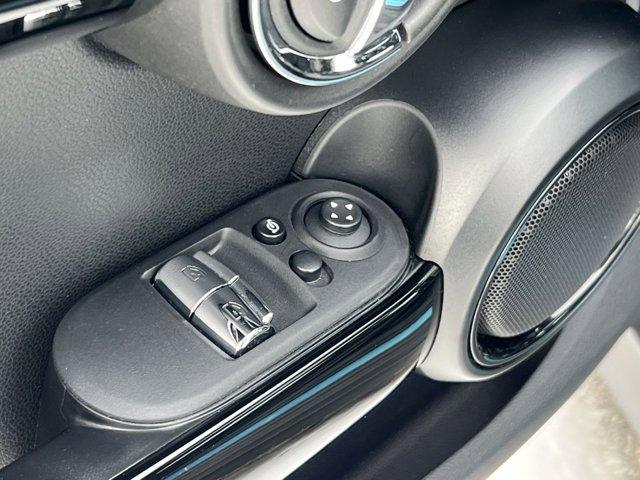 used 2022 MINI SE Hardtop car, priced at $19,594