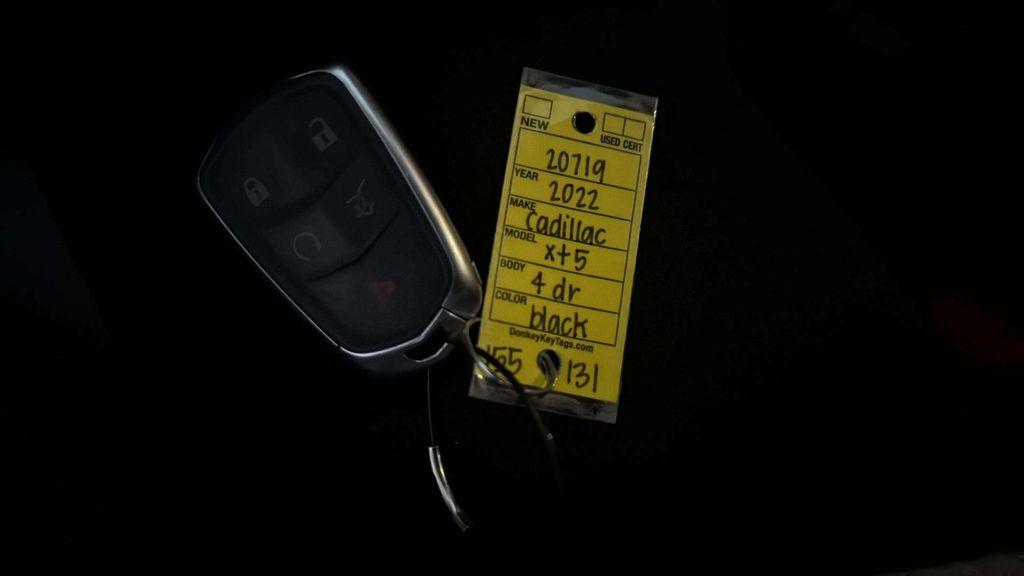 used 2022 Cadillac XT5 car, priced at $25,598