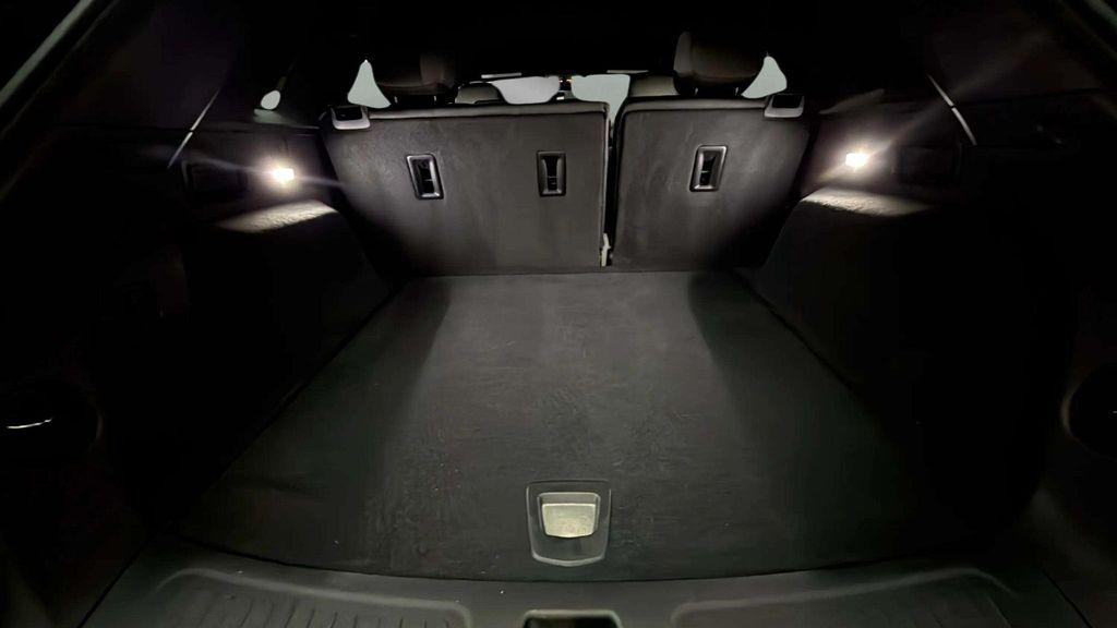 used 2022 Cadillac XT5 car, priced at $25,598