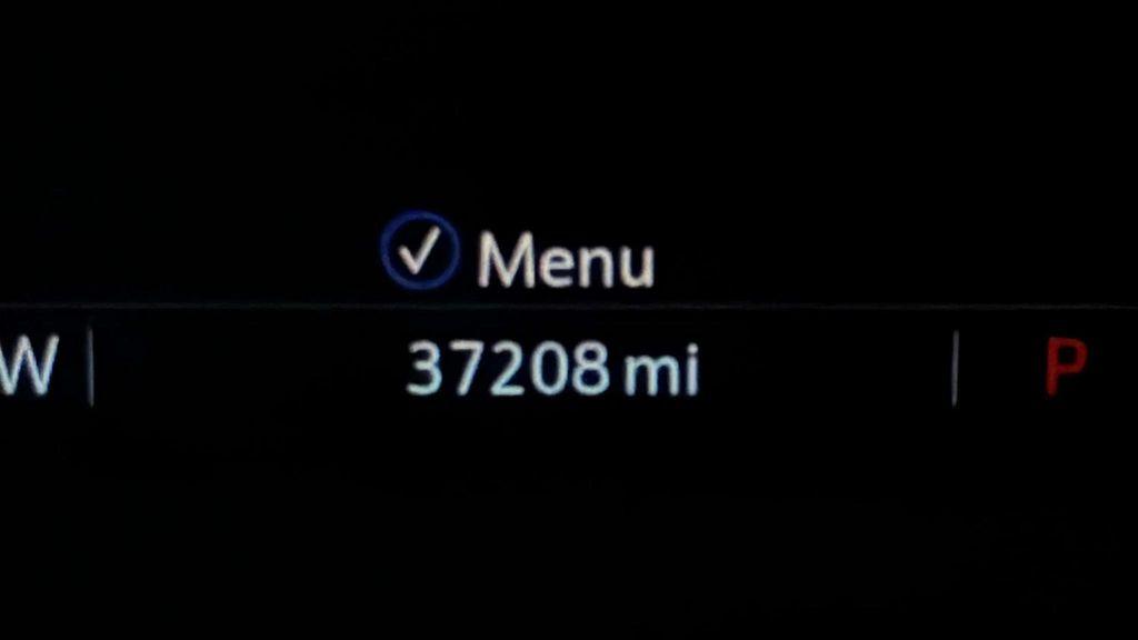 used 2022 Cadillac XT5 car, priced at $25,598