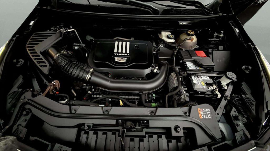 used 2022 Cadillac XT5 car, priced at $25,598