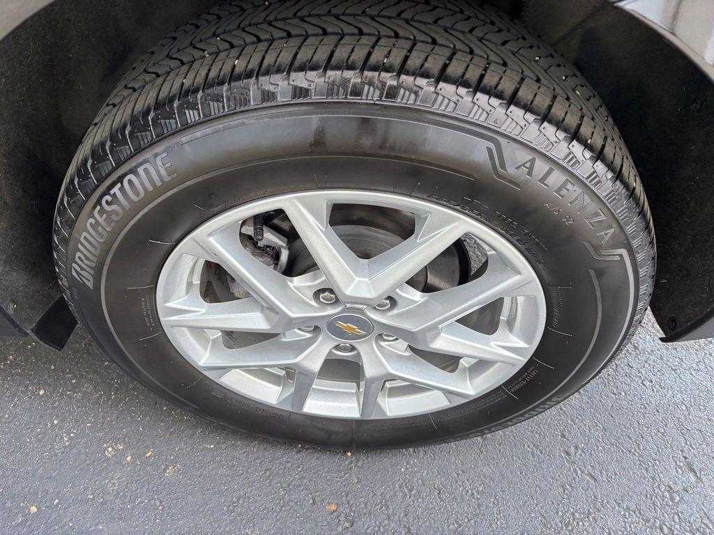 used 2022 Chevrolet Equinox car, priced at $20,270