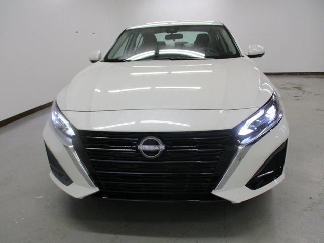 new 2025 Nissan Altima car, priced at $32,434