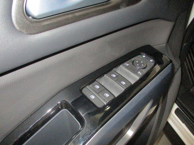 new 2025 Nissan Pathfinder car, priced at $44,913