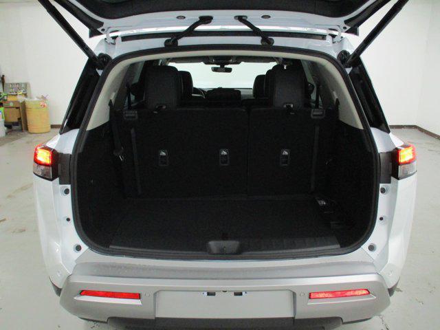 new 2025 Nissan Pathfinder car, priced at $44,913