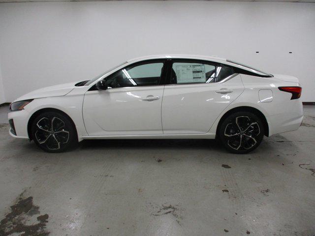 new 2025 Nissan Altima car, priced at $28,347