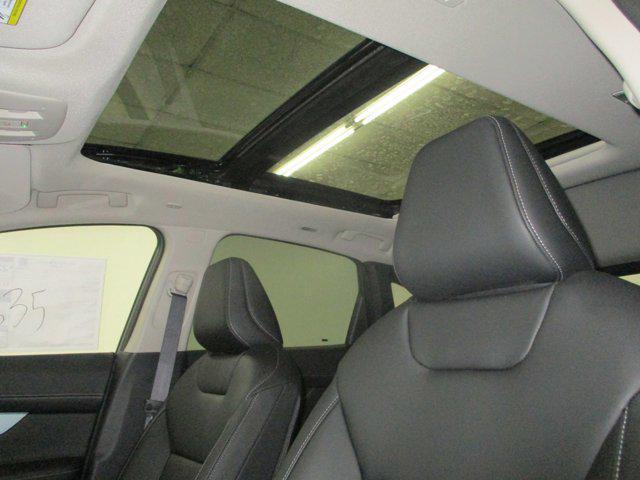 new 2025 Nissan Murano car, priced at $40,021