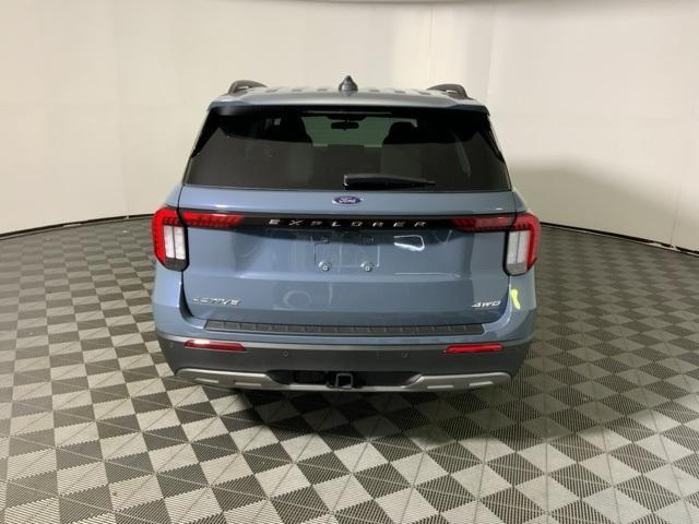 new 2025 Ford Explorer car, priced at $41,217