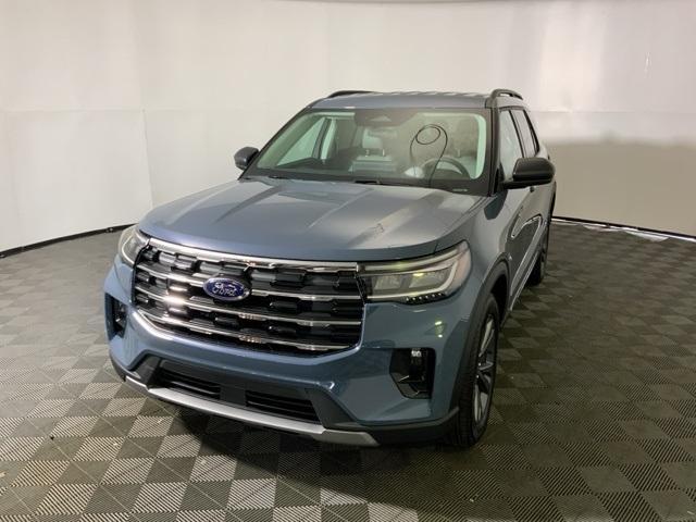 new 2025 Ford Explorer car, priced at $41,217
