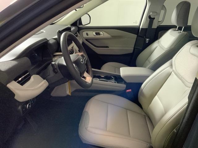 new 2025 Ford Explorer car, priced at $41,217