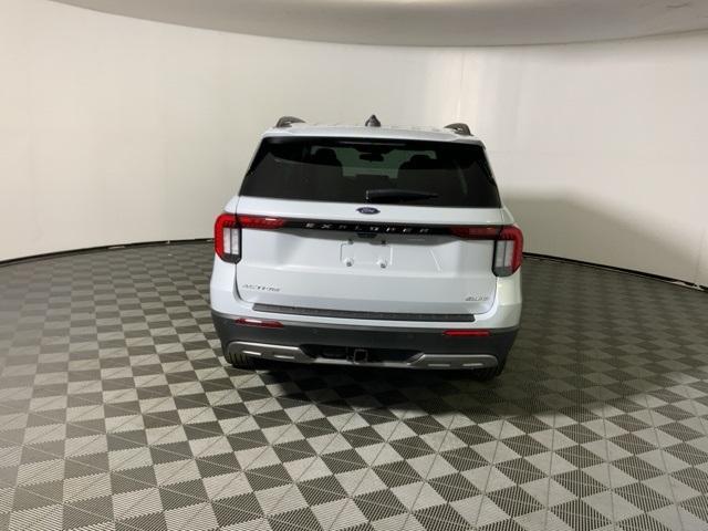 new 2025 Ford Explorer car, priced at $38,000