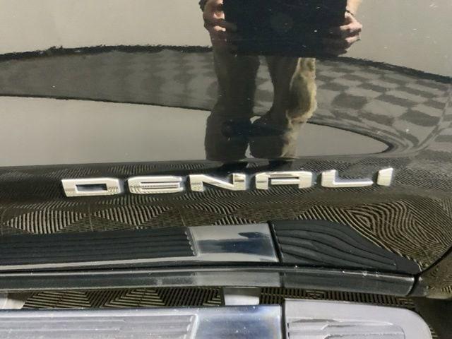 used 2022 GMC Sierra 1500 car, priced at $40,575