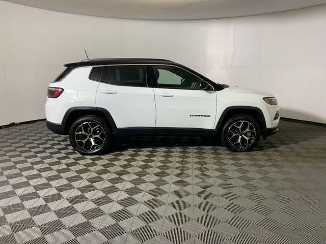 new 2026 Jeep Compass car, priced at $39,350