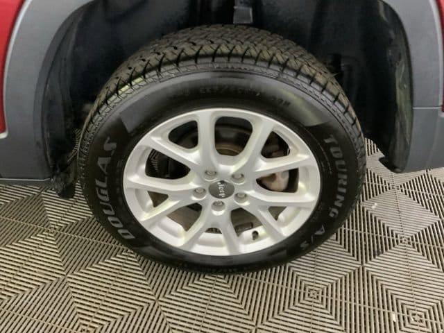 used 2017 Jeep Cherokee car, priced at $10,590